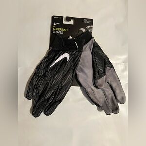 Nike Black and Gray Performance Gloves